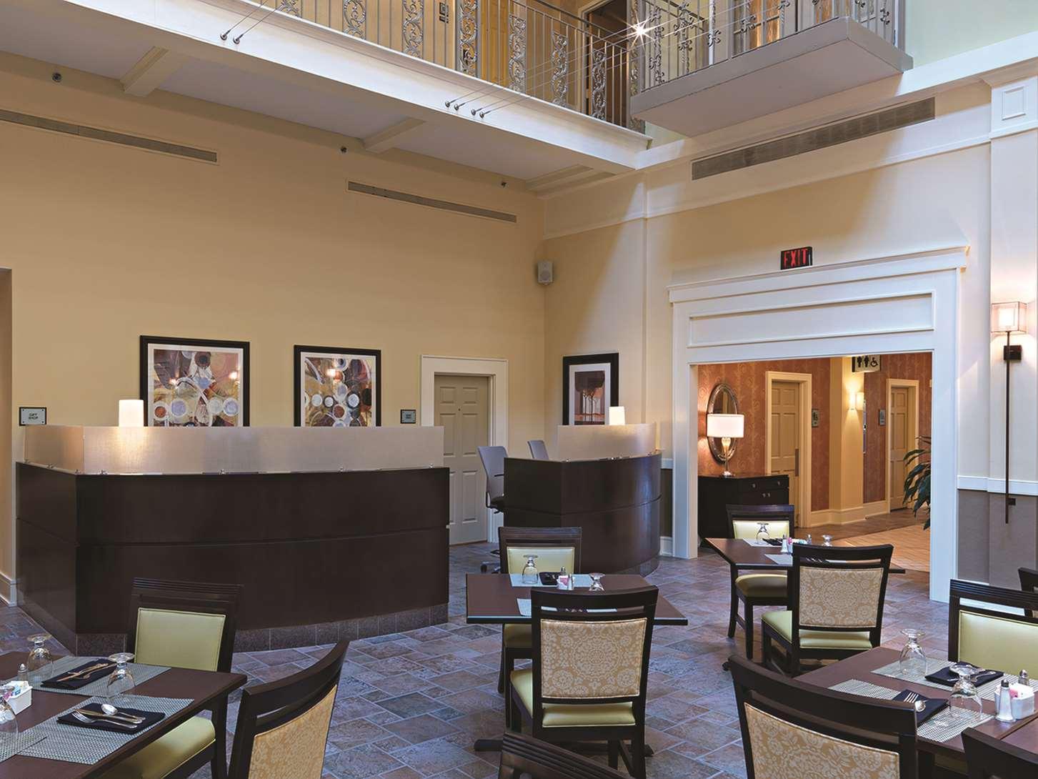 Doubletree Suites By Hilton At The Battery Atlanta Smyrna Esterno foto