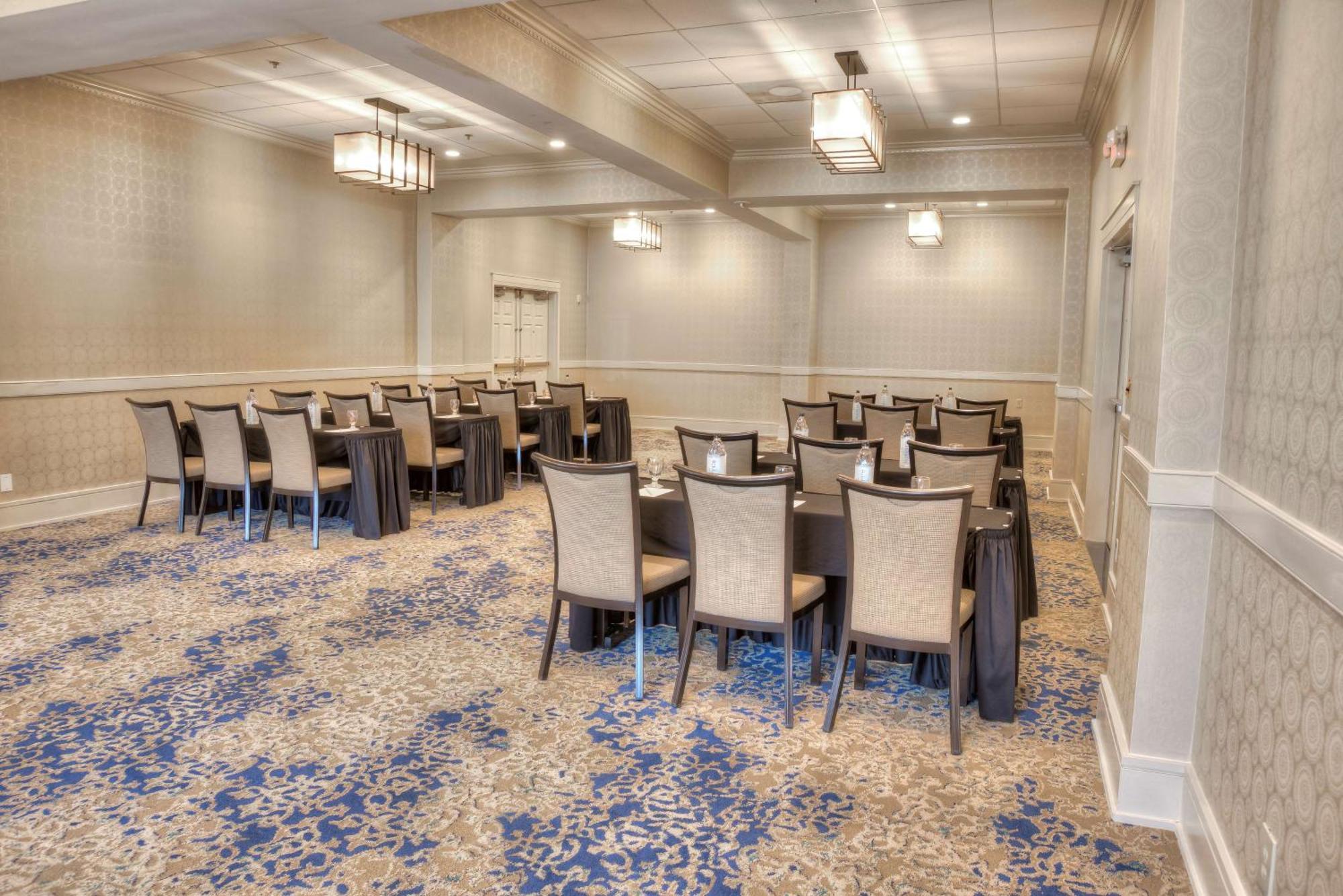 Doubletree Suites By Hilton At The Battery Atlanta Smyrna Esterno foto