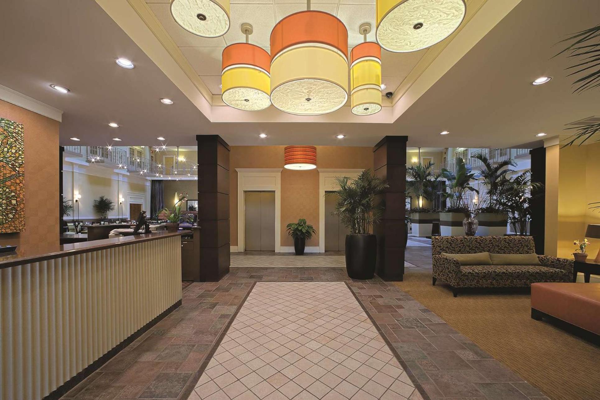 Doubletree Suites By Hilton At The Battery Atlanta Smyrna Esterno foto