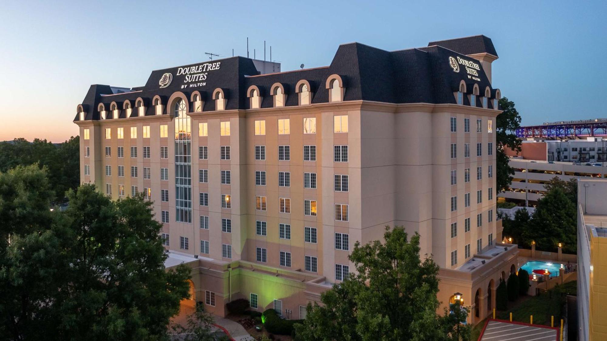 Doubletree Suites By Hilton At The Battery Atlanta Smyrna Esterno foto