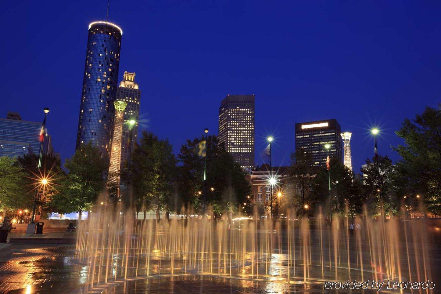 Doubletree Suites By Hilton At The Battery Atlanta Smyrna Amenities foto